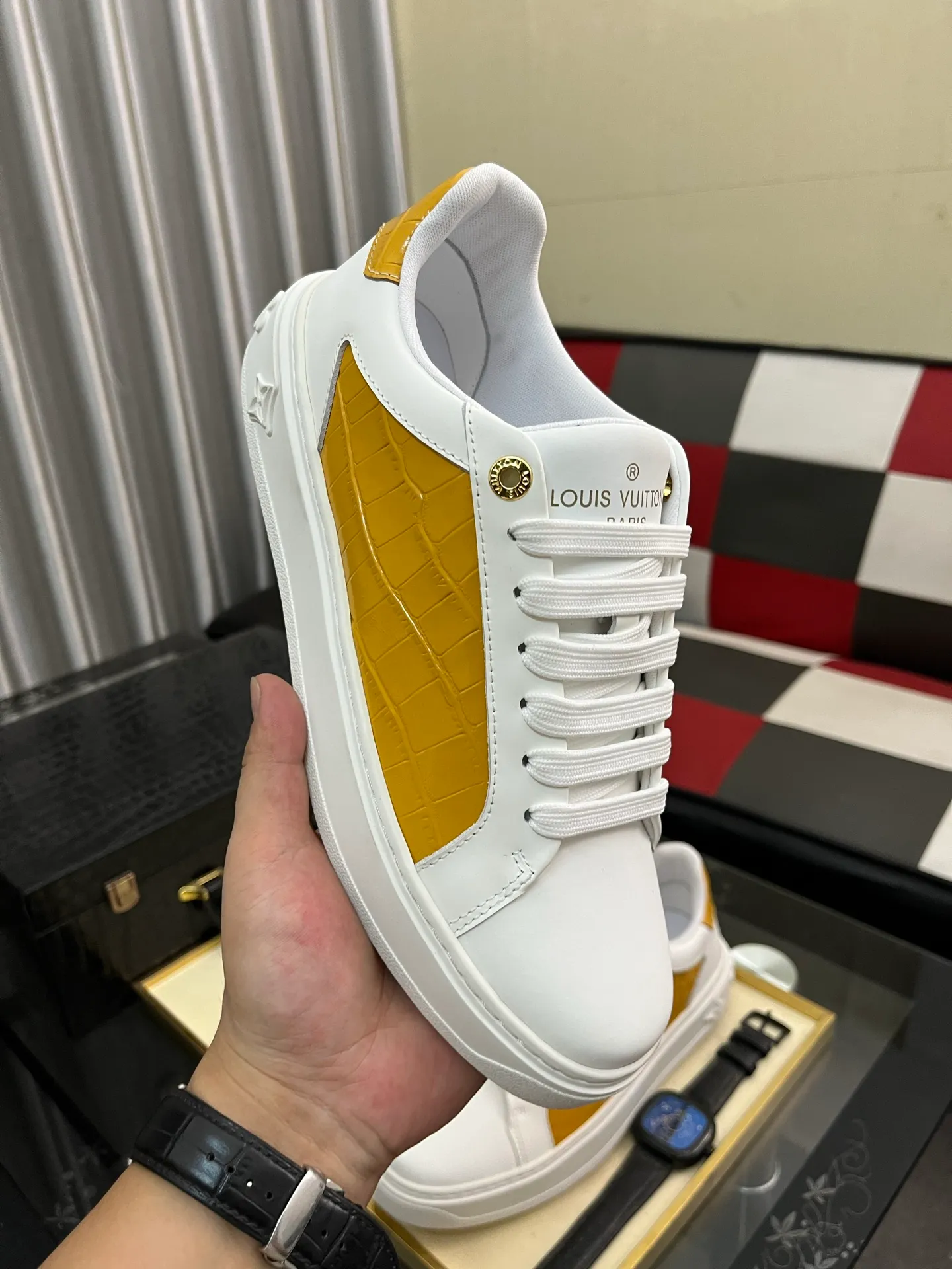 Men's shoes 💰520⌚️⌚️LV Louis Vuitton. The latest fashionable casual shoes are popular in physical stores. New spring and summer comfortable imported custom original cowhide, unique jacquard fabric element design. With sheepskin lining, Lv original bottom, [sun][sun] high-end packaging and high quality💪Details determine the quality, you can enter and leave the counter at will, welcome to compare🇮🇹Number of sizes 38-445️⃣Color options available